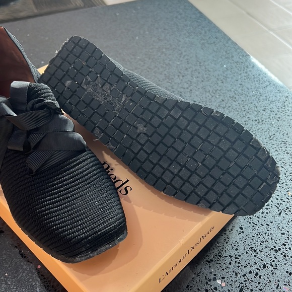 Great comfortable shoes never worn with box - Picture 4 of 4